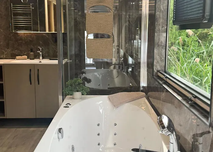 Båthotell Lieblingsplatz - Schwimmende Luxsuite *