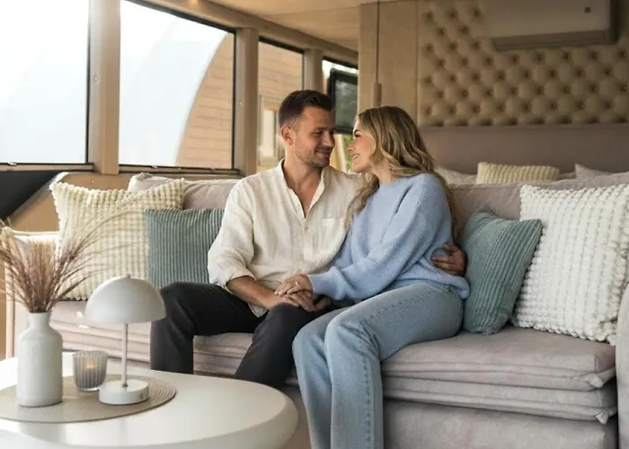 Lieblingsplatz - Schwimmende Luxsuite ספינת מלון